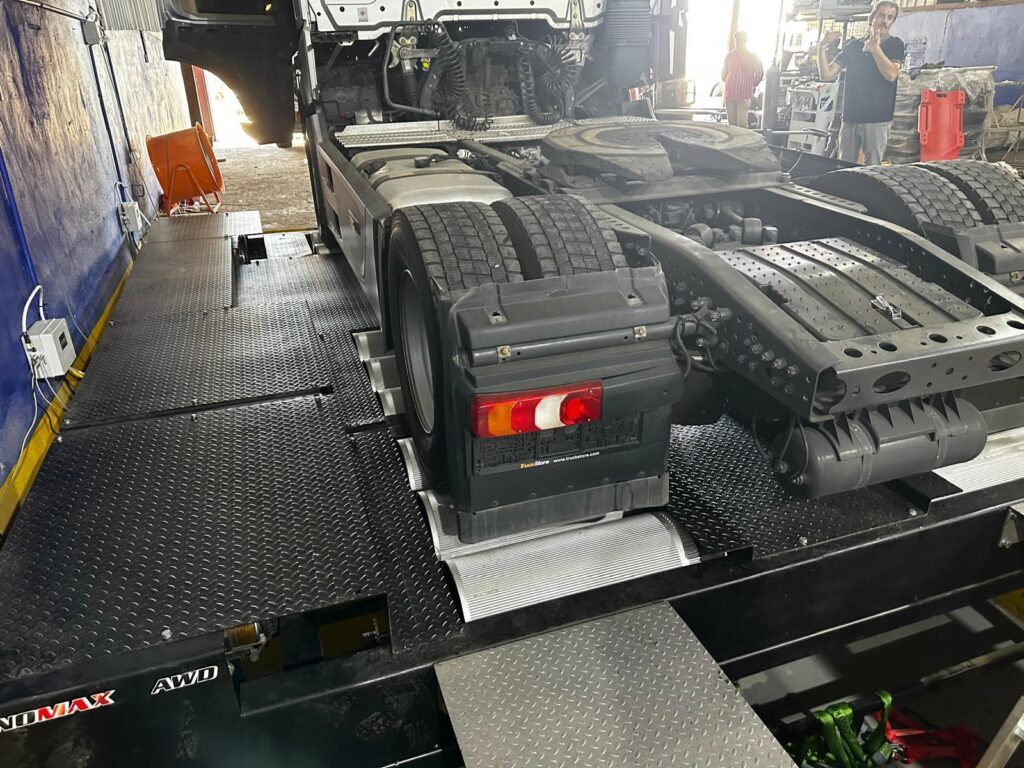 WhatsApp Image 2025-05-05 at 19.49.32 (4)