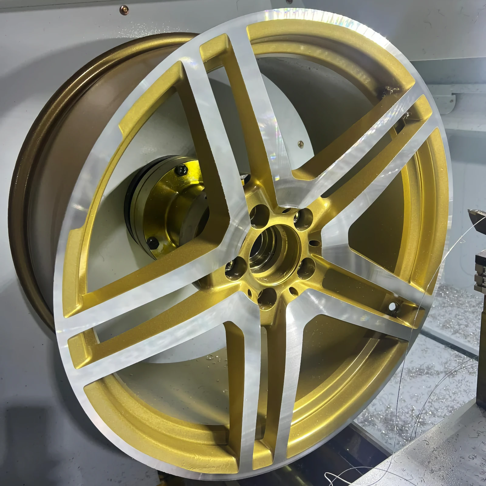 gold_silver_felge_queransicht